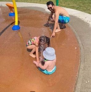 Meet your Posher, Stephen